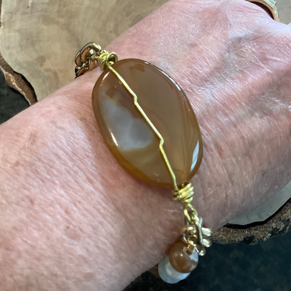 Dyed Fire Agate Bracelet